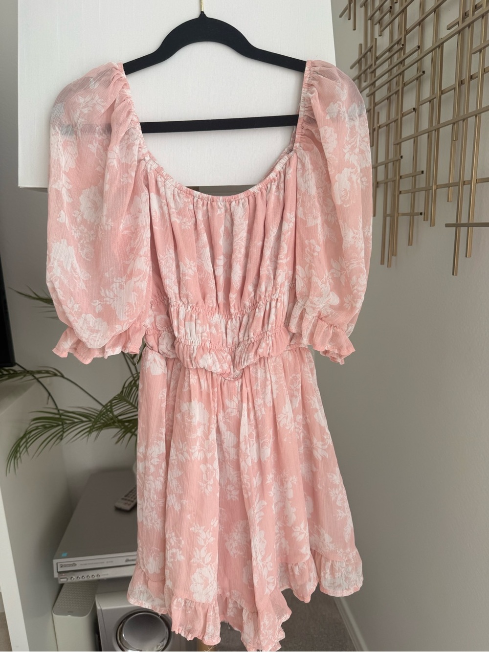 Pink Floral Puff Sleeve Mini Dress